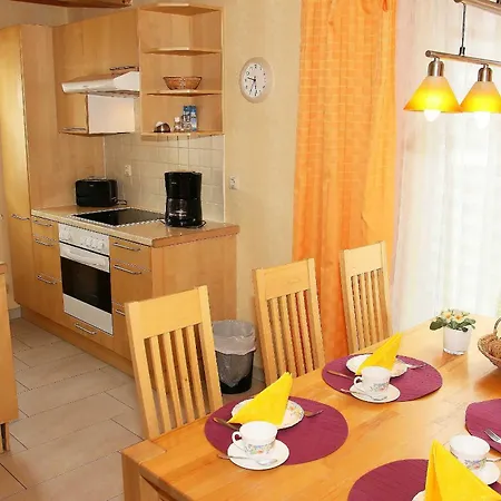 Holiday home Strandhaus Duenenweg 62 Mit Terrasse, Sauna Und Kamin Baabe