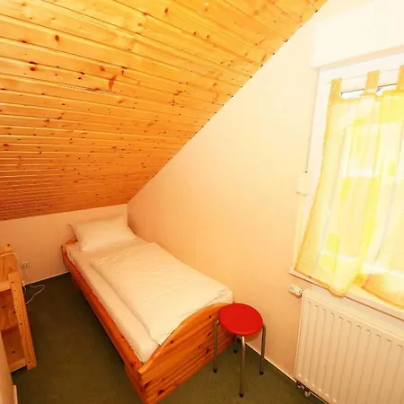 Strandhaus Duenenweg 62 Mit Terrasse, Sauna Und Kamin Baabe